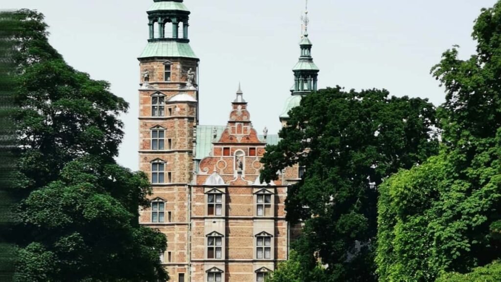 2025 India Snapchat mainoskulut ja hinnasto suomalaisille brändeille
