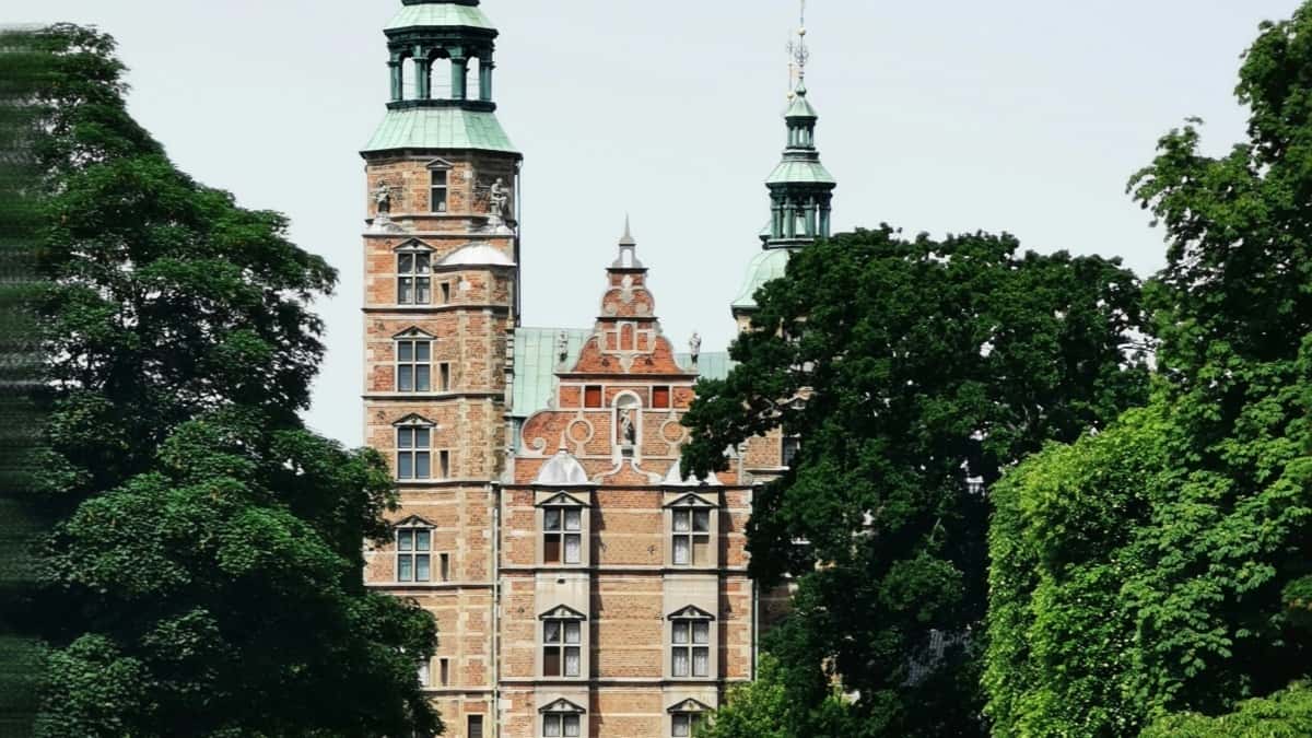 2025 India Snapchat mainoskulut ja hinnasto suomalaisille brändeille