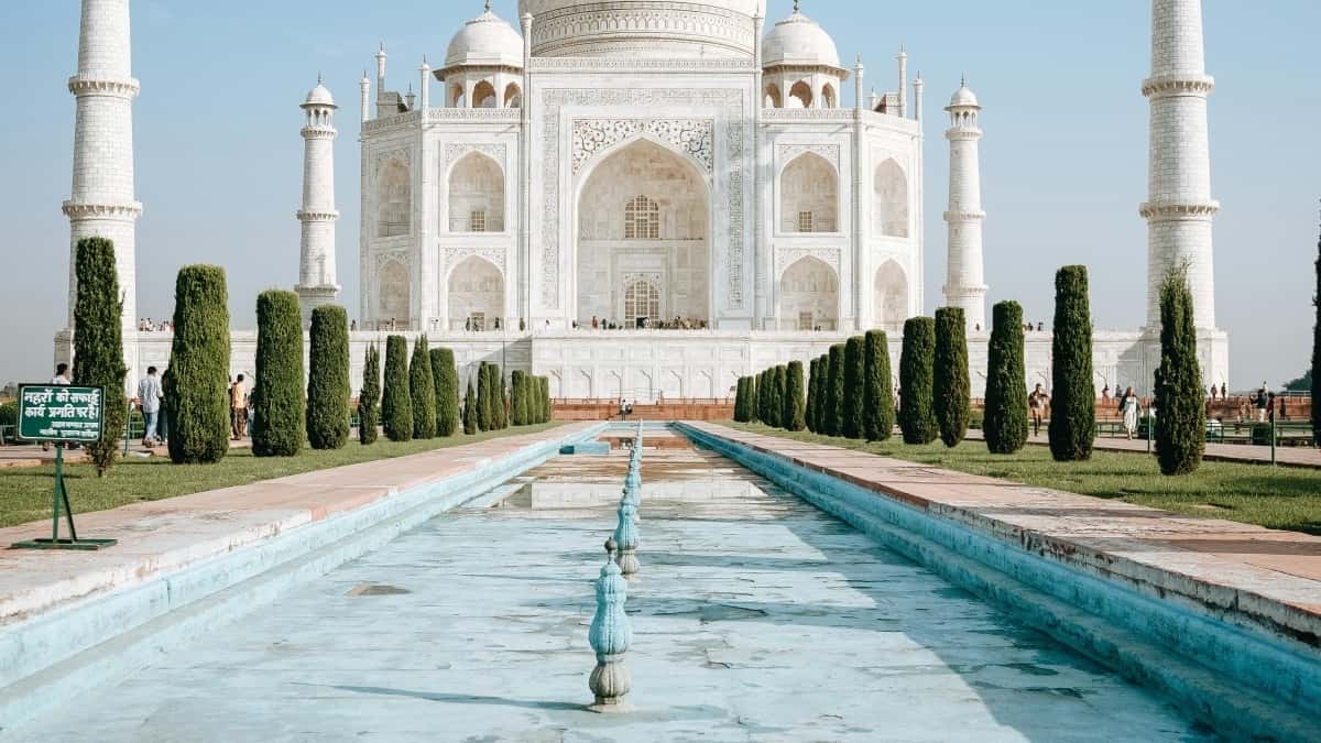 Finnish advertisers: Find Pakistan YouTubers, fast