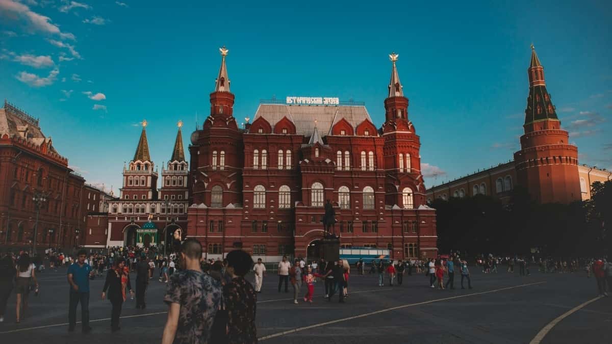 Finnish creators: Reach Bulgarian brands on Hulu
