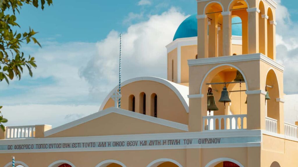 Kaytannon opas suomalaisille sisallontuottajille: miten lahestya Malesian kauneus- ja ihonhoitobrandeja TikTokissa, kasvata yhteistyomahdollisuuksia ja tee ammattimaisia arvosteluita.