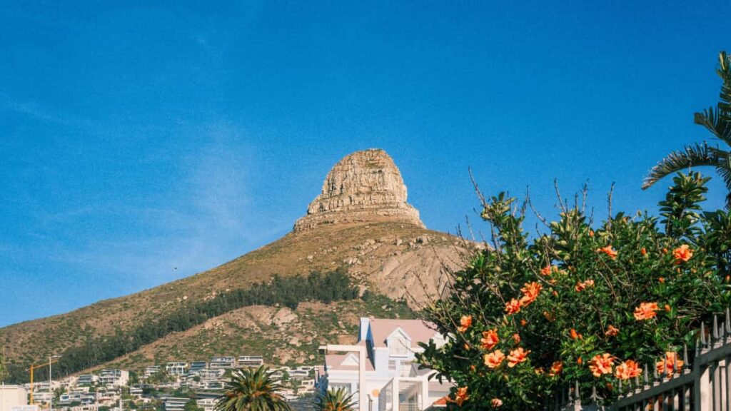 Kaytannon opas suomalaiselle sisallontuottajalle: miten lahestya Belgian brandeja Disney+sisaltojen yhteyteen giveaway-yhteistoihin.