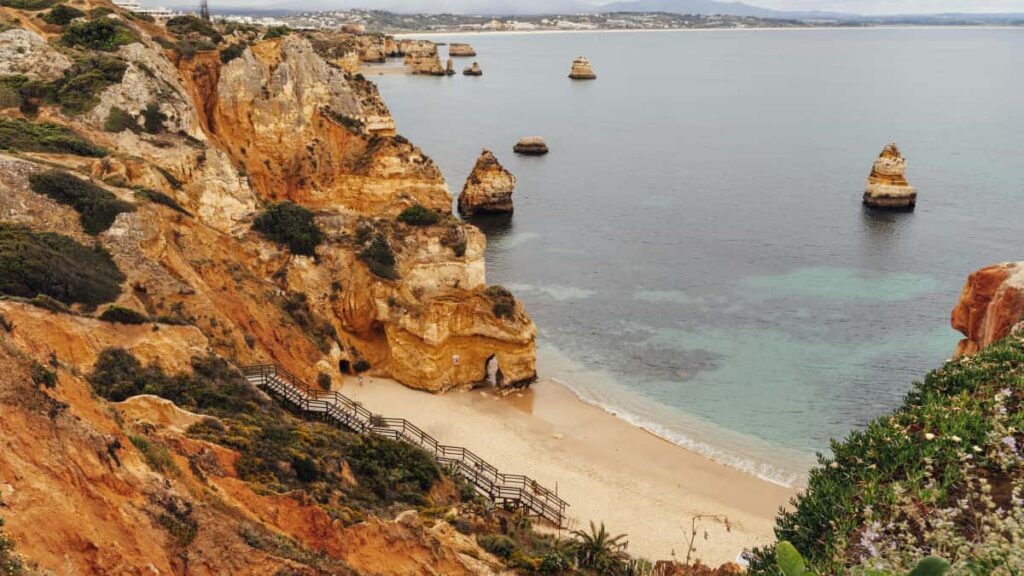 Kaytannon opas: mista loytaa IslantiTaobaosisallontuottajat affiliatekampanjoihin ja miten valita oikeat vaikuttajat Suomen brandeille.