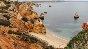 Kaytannon opas: mista loytaa IslantiTaobaosisallontuottajat affiliatekampanjoihin ja miten valita oikeat vaikuttajat Suomen brandeille.