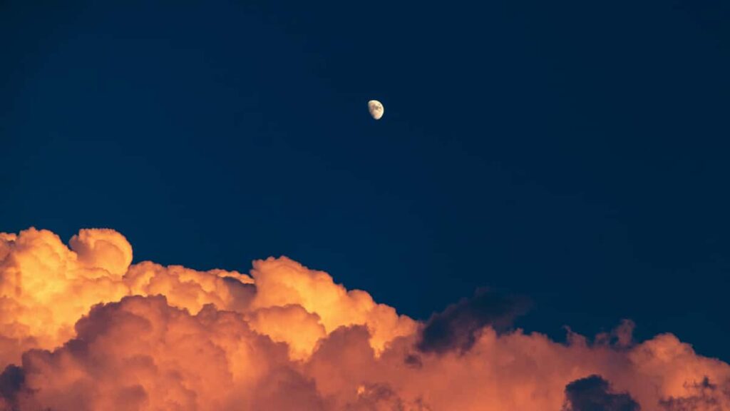 Kaytannon opas suomalaisbrandeille: mista loytaa Puerto Ricosta KakaoTalkluojia limited edition -droppeihin, mika toimii kanavissa ja miten sopimusneuvottelu kannattaa hoitaa.